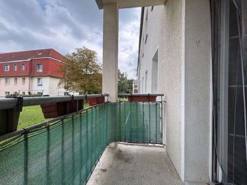 Ruhig gelegen, mit Balkon im Erdgeschoss, 06237 Leuna, Erdgeschosswohnung