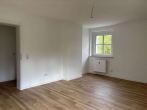 Schlafzimmer 2 - Wunderbar großzügig und komplett saniert