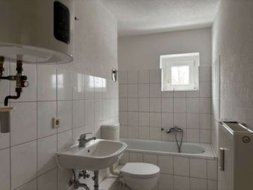 Machen Sie es sich hier allein oder zu zweit schön, 06237 Leuna, Erdgeschosswohnung